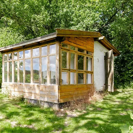 In Fisher's House In Forest By Dom wakacyjny